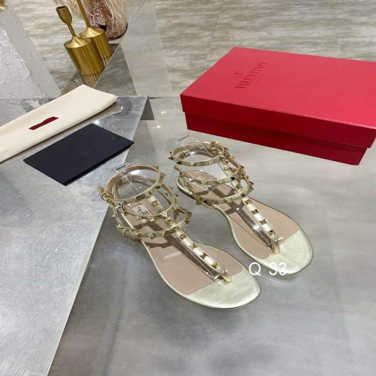 Picture of Valentino Shoes _SKUValentinosz35-40YY070120145